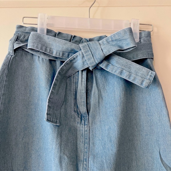 Forever 21 Denim Blue Pencil Skirt with Removable tie front belt - Picture 2 of 5